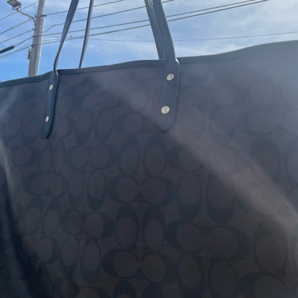 Coach City bag!!!! Fair condition. One strap slightly frayed. - Picture 3 of 4